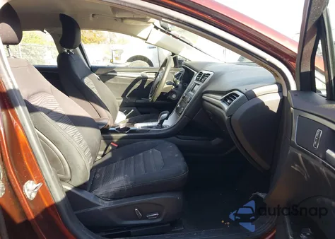 2016 Ford Fusion Se z USA, uszkodzony, nr VIN 3FA6P0H70GR332186